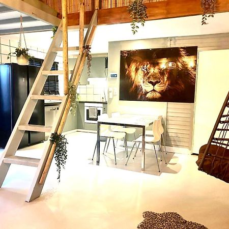 Jungle Style Lodge With Jacuzzi ,Sauna And Garden Near Amsterdam Vijfhuizen المظهر الخارجي الصورة