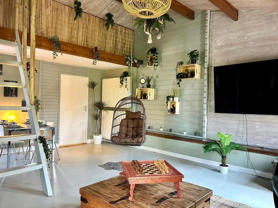 Jungle Style Lodge With Jacuzzi ,Sauna And Garden Near Amsterdam Vijfhuizen المظهر الخارجي الصورة