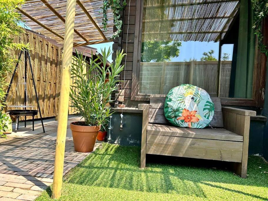 Jungle Style Lodge With Jacuzzi ,Sauna And Garden Near Amsterdam Vijfhuizen المظهر الخارجي الصورة