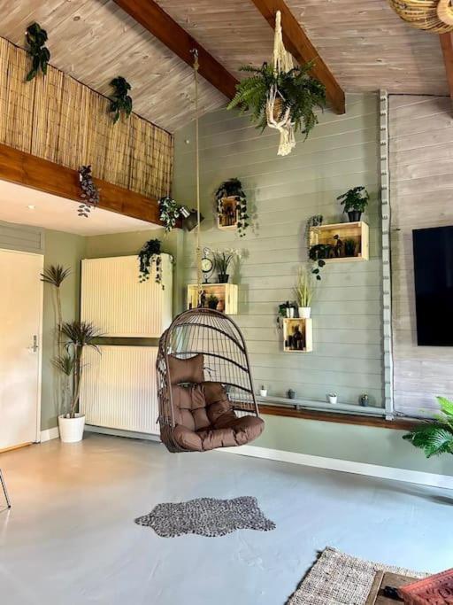 Jungle Style Lodge With Jacuzzi ,Sauna And Garden Near Amsterdam Vijfhuizen المظهر الخارجي الصورة