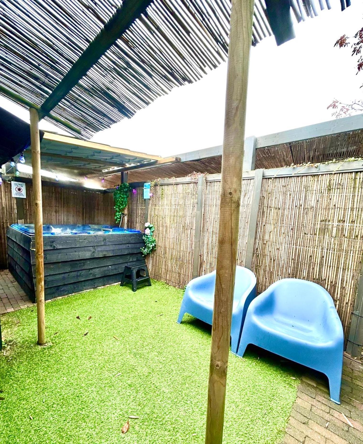 Jungle Style Lodge With Jacuzzi ,Sauna And Garden Near Amsterdam Vijfhuizen المظهر الخارجي الصورة